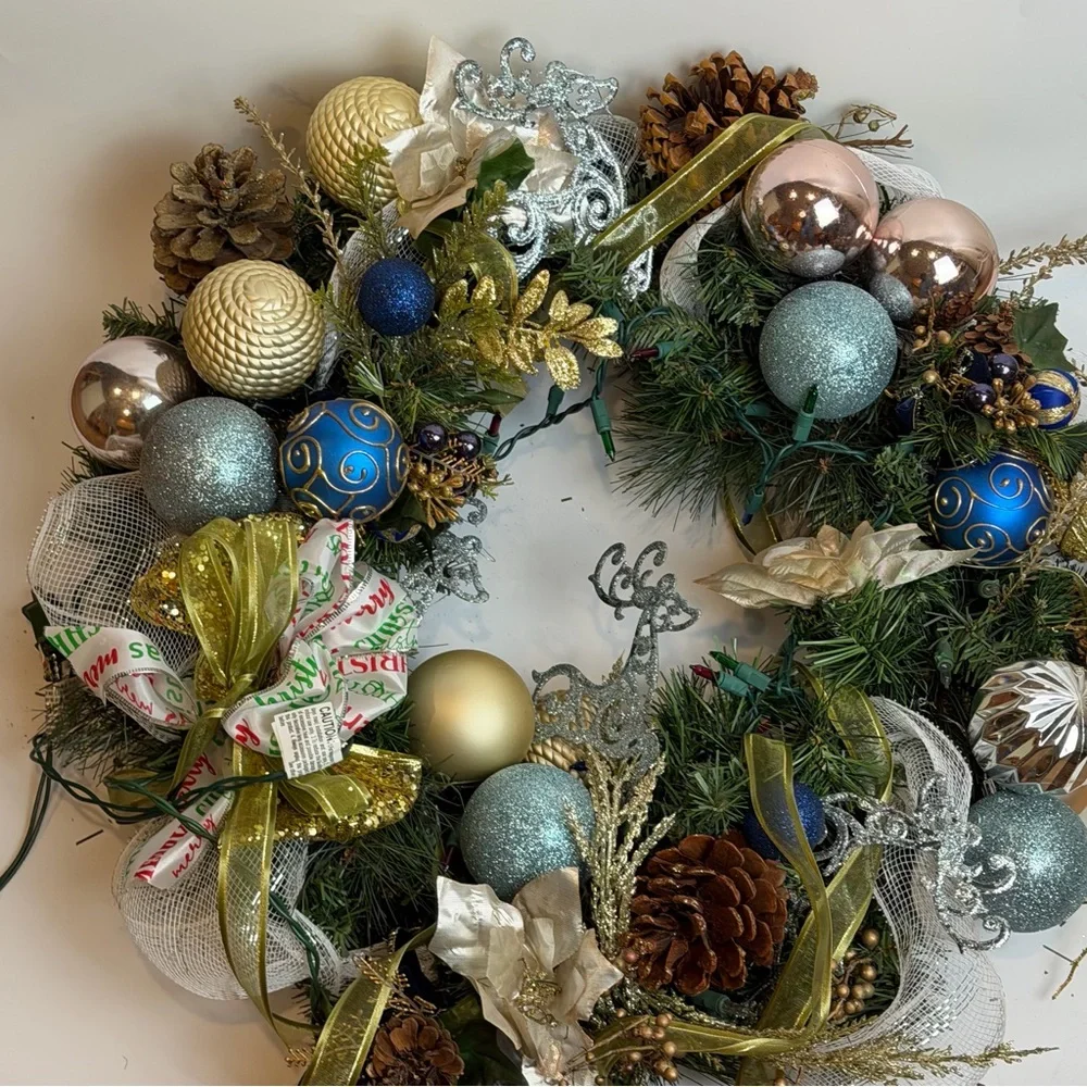 Festive Holiday Wreath with Gold and Silver Accents